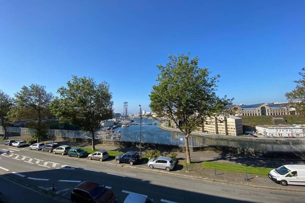 Milin : Appt 2 Ch Vue Sur Mer, Lumineux - Centre-Ville, Proche Facs, Telepherique Et Arsenal. Brest Exterior foto